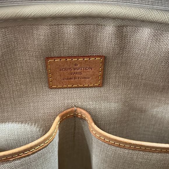 Louis Vuitton Monogram Bag - Picture 11 of 16